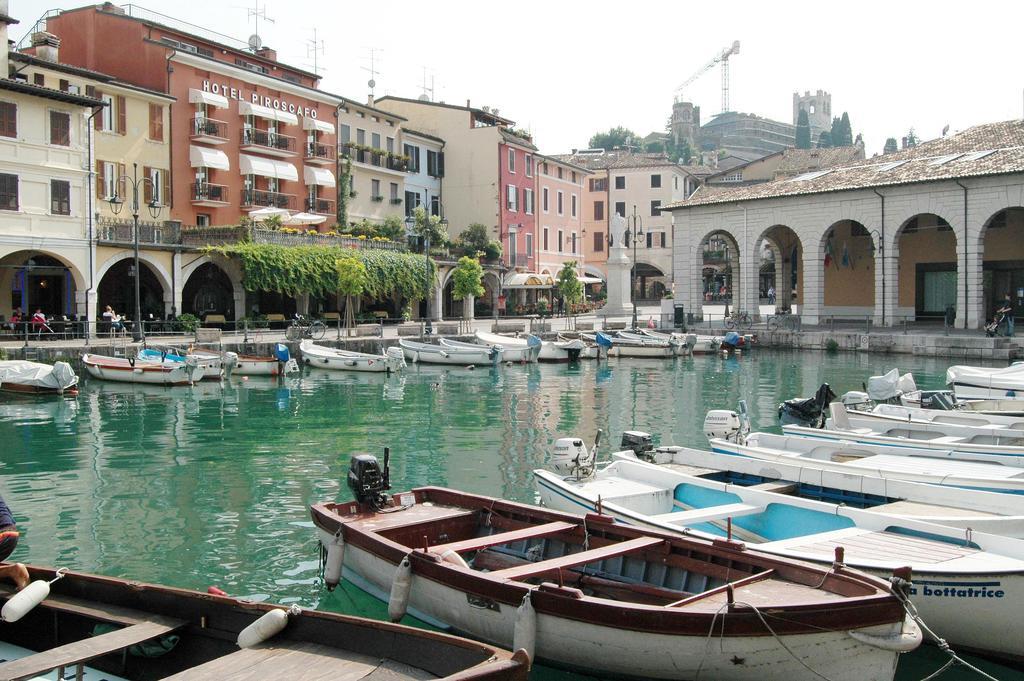 Hotel Desenzano ديسينسانو ديل غاردا الغرفة الصورة