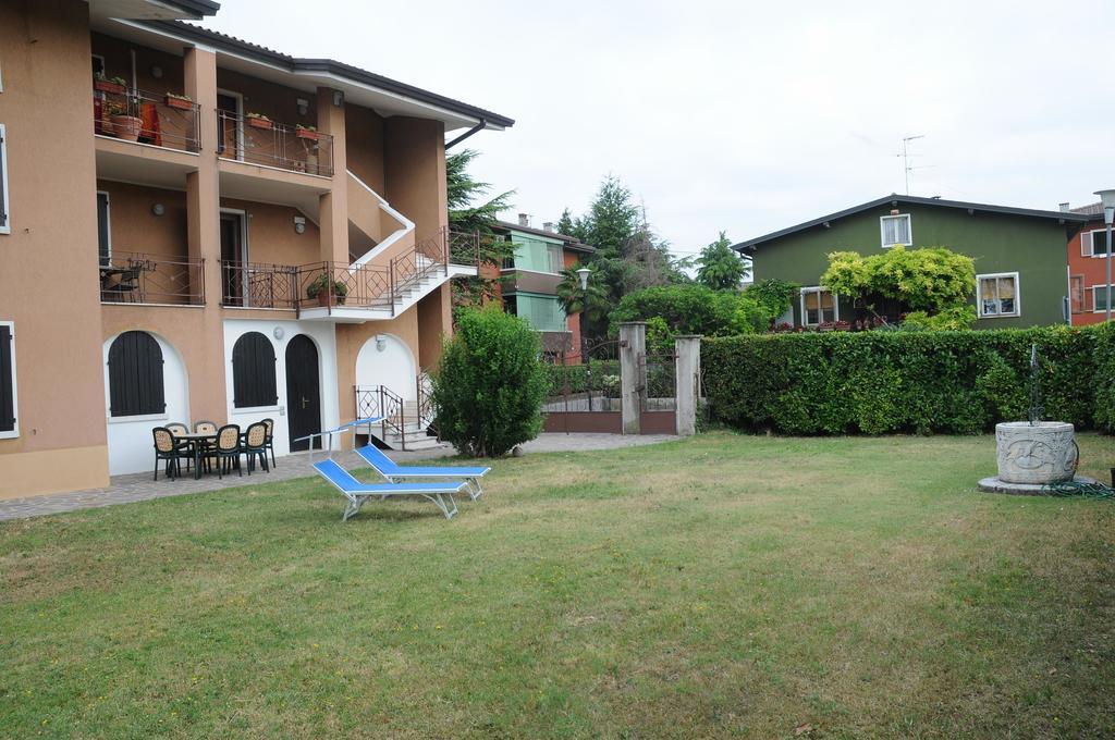 Hotel Desenzano ديسينسانو ديل غاردا الغرفة الصورة