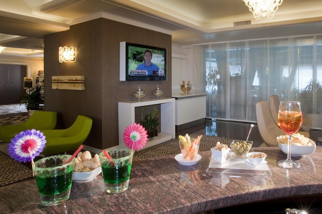 Hotel Desenzano ديسينسانو ديل غاردا المظهر الخارجي الصورة